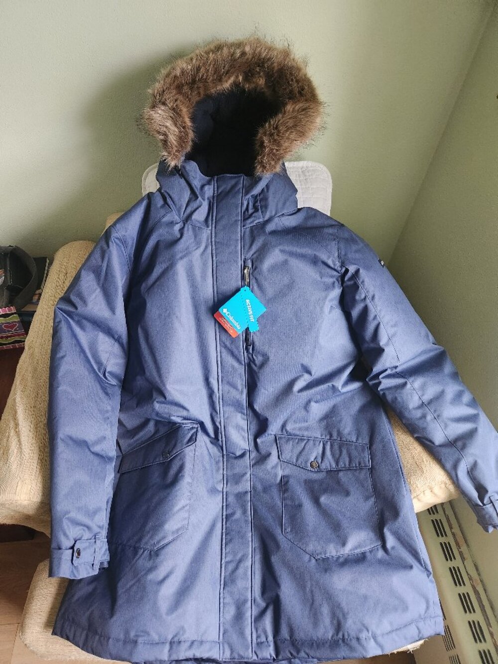 Columbia Women’s Omni-Heat Winter Parka XXL – New with Tags – Thermal Reflective